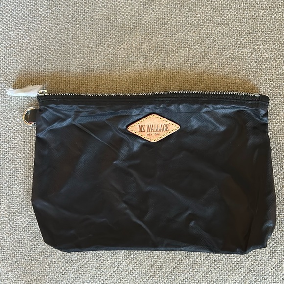 MZ WALLACE makeup bag, new condition - Picture 1 of 5